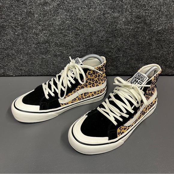 Vans® Unisex SK8-Hi 138 Decon SF High-Top Sneakers in Leopard Colorblock Suede - Picture 8 of 16